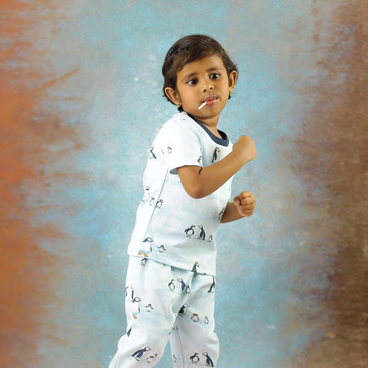Penguin Family Print Sea Blue Color Unisex Pyjamas Set
