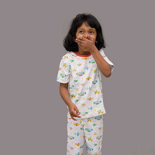 Cute Flights Unisex Pyjamas Set